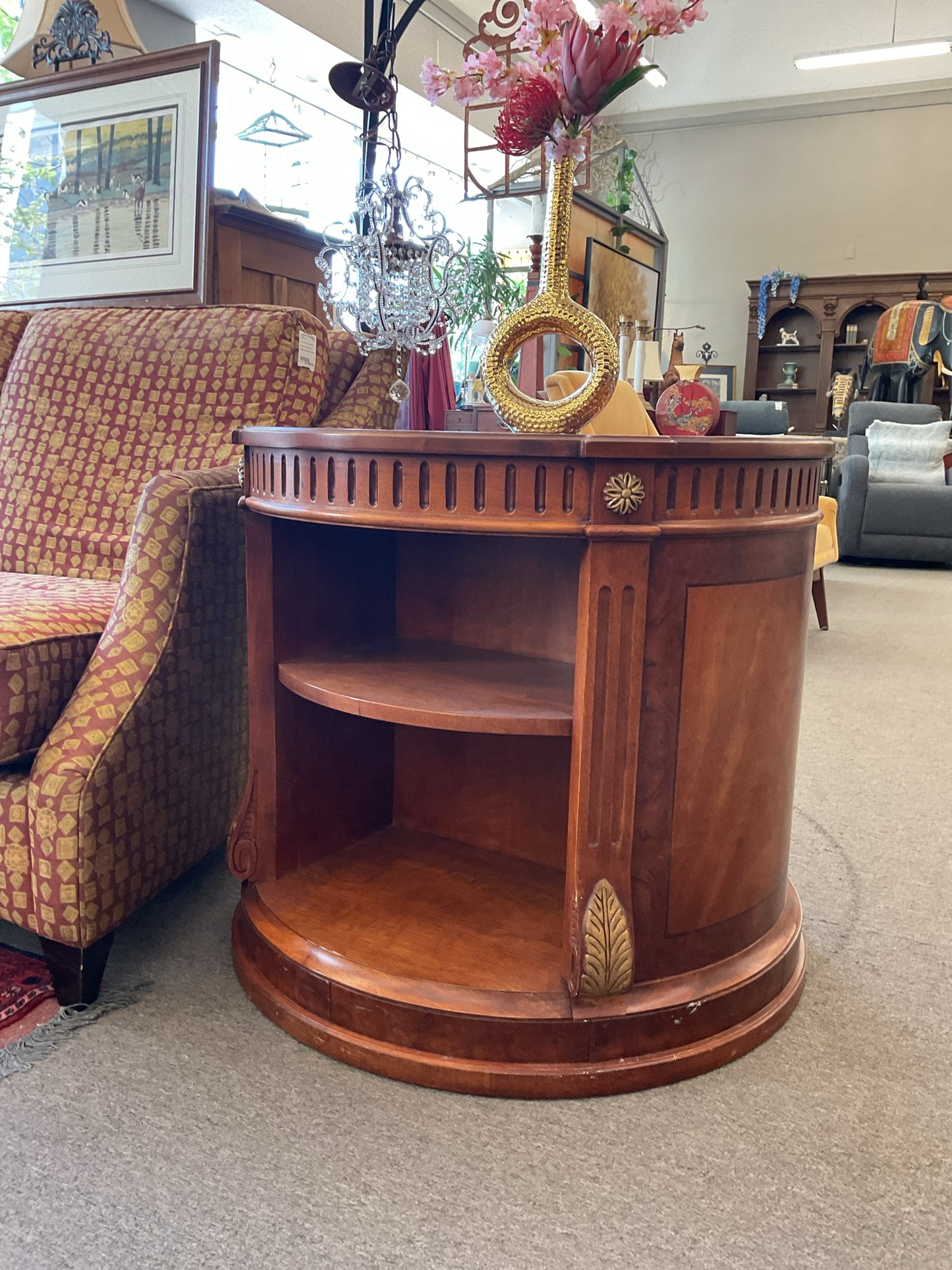 Henkel & Harris Mahogany  Round Side Table